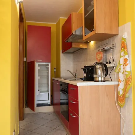 Gli Archi, Monolocale In